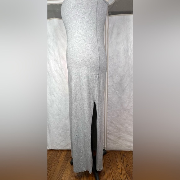 Lululemon pre-owned Refresh Maxi Dress size 6 Medium Grey excellent condition - Picture 4 of 7